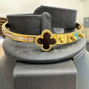 Inspired Fashion Jewelry 18K YG plated bracelet